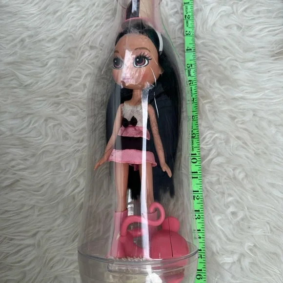 Yummi-Land Ice Cream Pop Girls-nikki neapolitan with accessories. - Picture 3 of 6